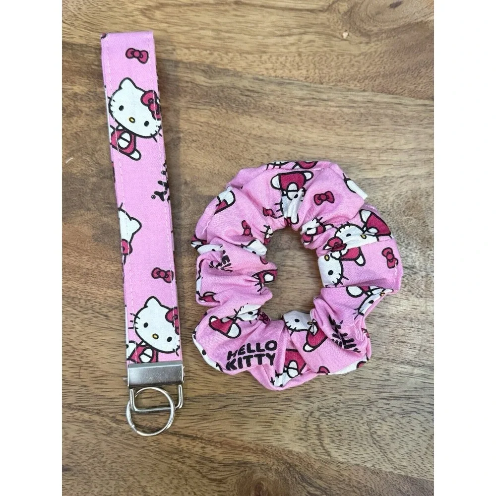 Hello Kitty Wrislet Keychain‎ With Matching Scrunchie